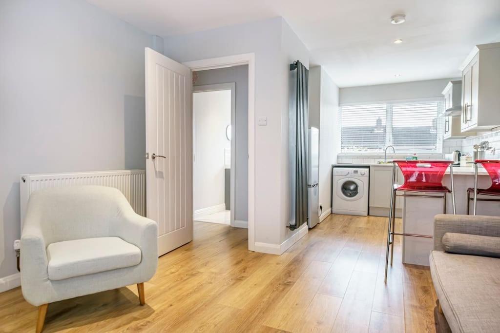 Appartamento And Stylish 2 Bedroom Ravenhill Road Flat